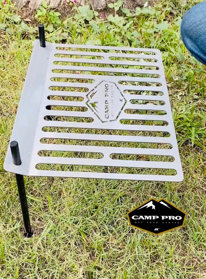 Asador de mochila de altura variable de acero inoxidable