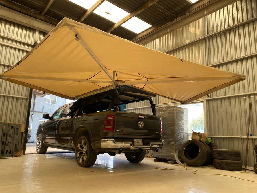 Toldo tipo Batwing